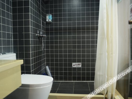greentree alliance shanghai pudong north zhangyang road