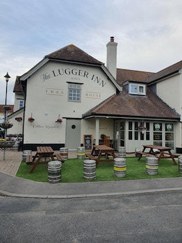 the lugger inn