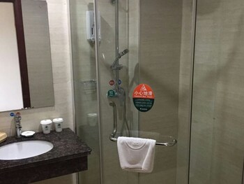 green inn huainan tianjiaan district wanda plaza express hotel