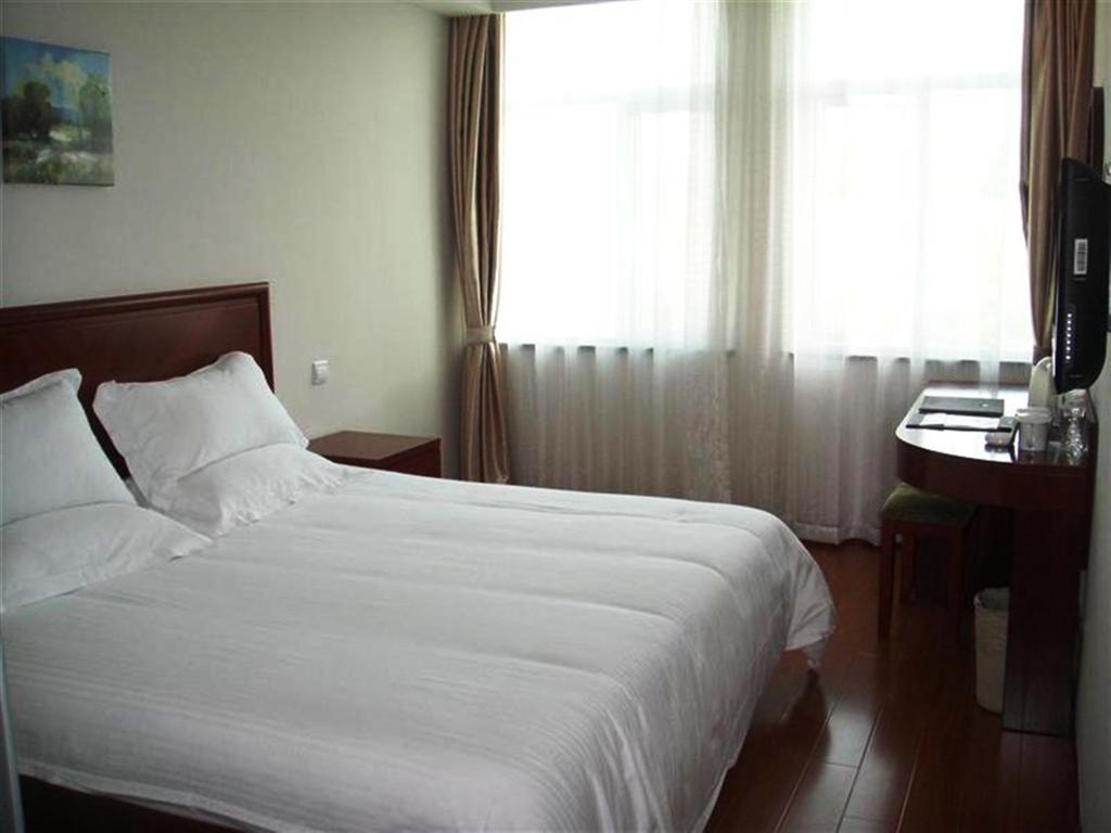 greentree inn shanghai jinxiu road business hotel