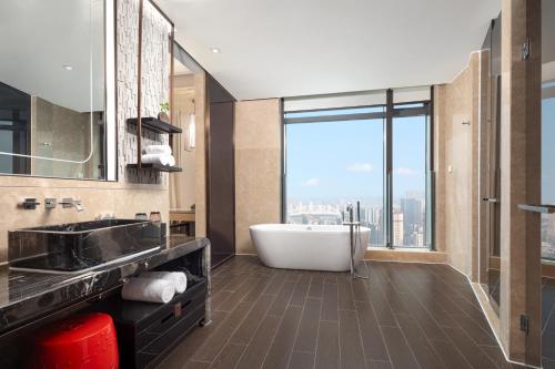 hualuxe wuhu an ihg hotel