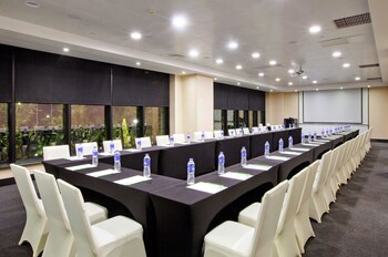 crowne plaza shanghai jinshan by ihg