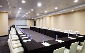 crowne plaza shanghai jinshan by ihg