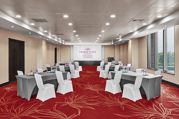 crowne plaza shanghai jinshan by ihg