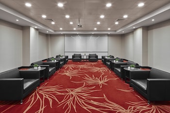 crowne plaza shanghai jinshan by ihg