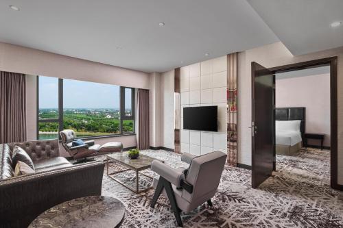 crowne plaza shanghai jinshan by ihg