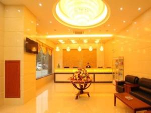 Greentree Inn Suzhou Wujiang Zhenze Town Zhennan Road Express Hotel,,3 star