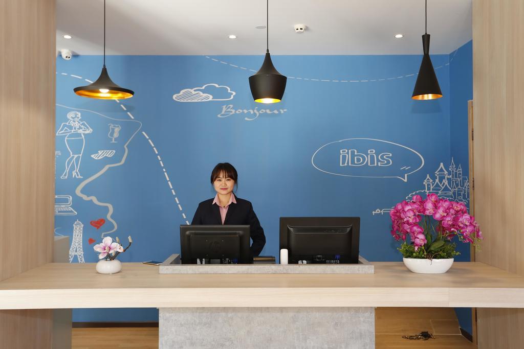 Ibis Kunming Beijing Rd,Fengshui Baowu Zhanlanting>>Kunming,3 star