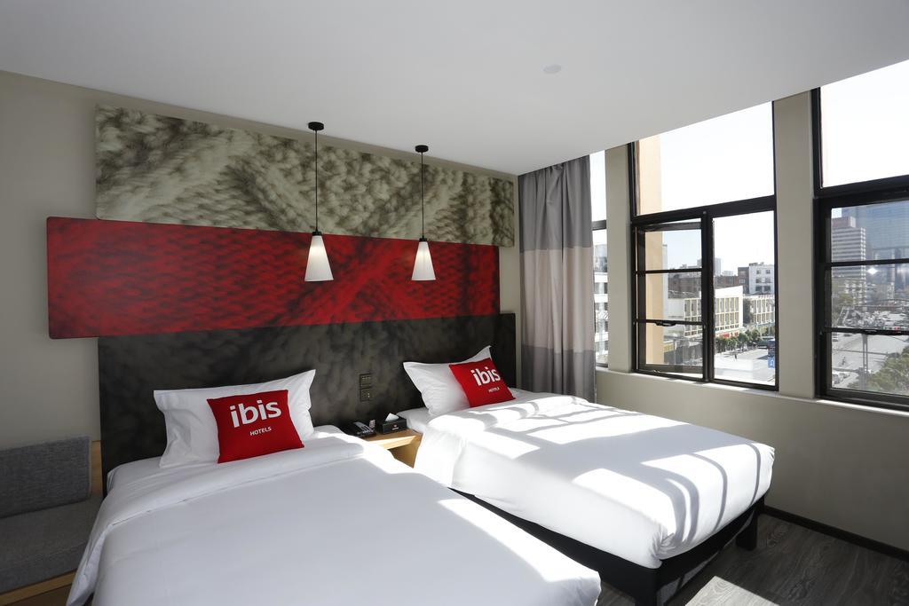 Ibis Kunming Beijing Rd,Fengshui Baowu Zhanlanting>>Kunming,3 star