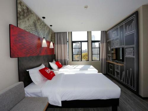 ibis kunming beijing rd