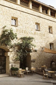 Le Moulin, Lourmarin, A Beaumier Hotel,Cadenet>>Avignon,4 star