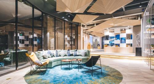 atour hotel hongqiao hub national exhibition center shanghai