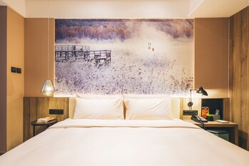 atour hotel hongqiao hub national exhibition center shanghai