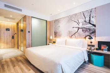 atour hotel hongqiao hub national exhibition center shanghai