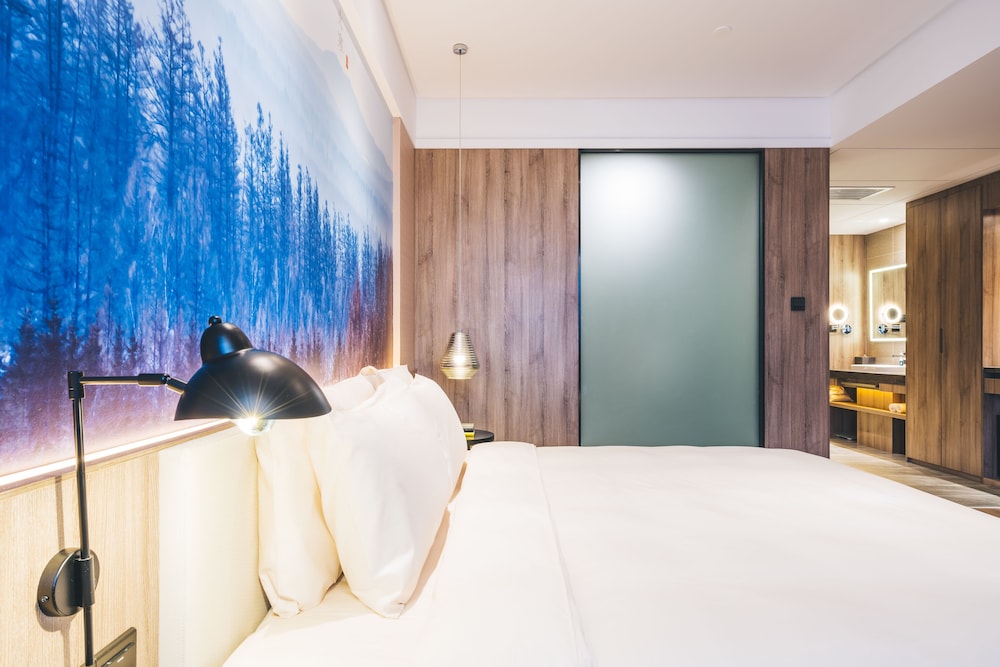 atour hotel hongqiao hub national exhibition center shanghai