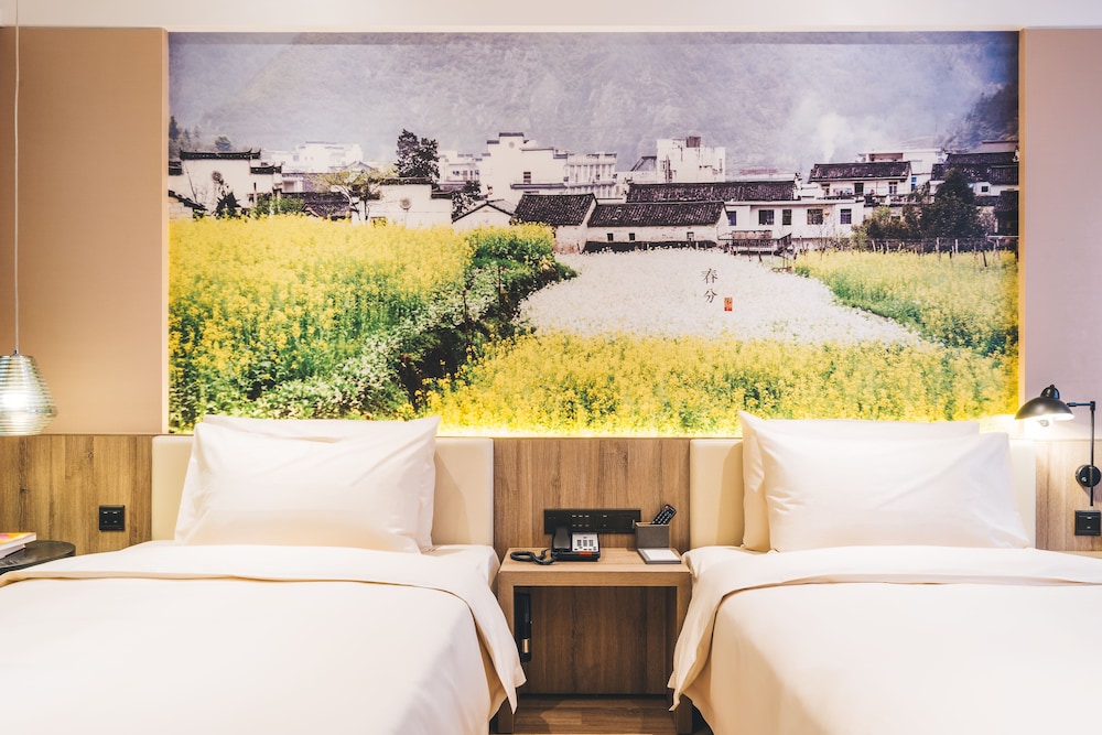 atour hotel hongqiao hub national exhibition center shanghai