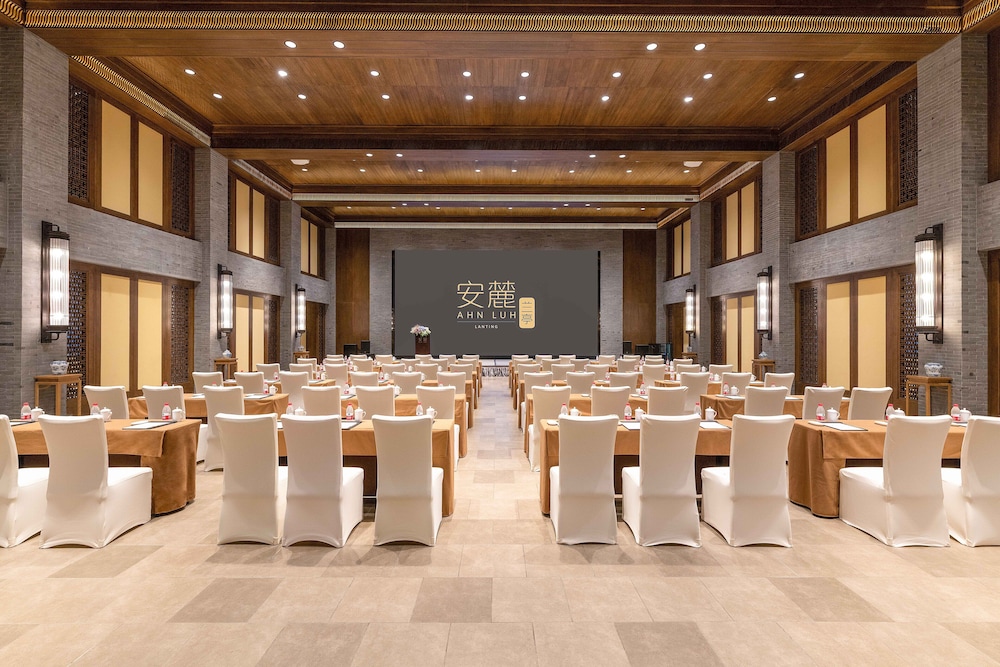 ahnluh lanting shaoxing hotel and resort