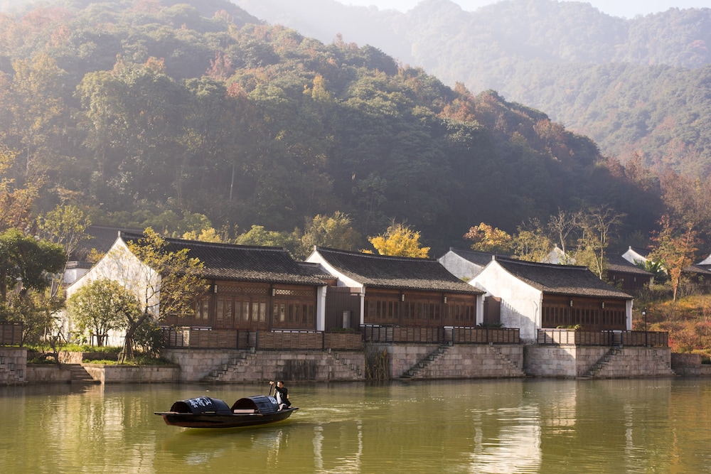 ahnluh lanting shaoxing hotel and resort