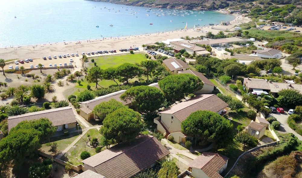 hotel marina di lava