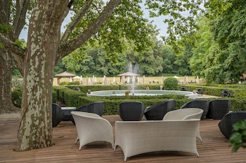 Moulin De Vernegues Hotel & Spa,Avignon>>Aix-En-Provence,4 star
