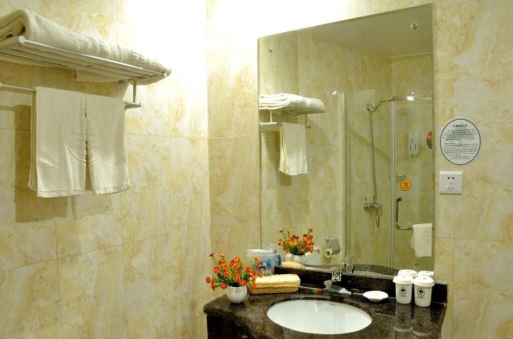Greentree Inn Qinyang Middle Huaifu Road Express Hotel,Jiyuan>>Jiaozuo,3 star