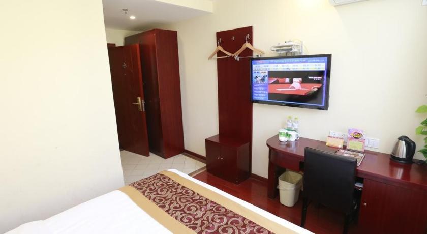 greentree inn qinyang middle huaifu road express hotel