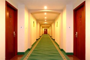 greentree inn shanxi jinzhong jiexiu railway station express hotel