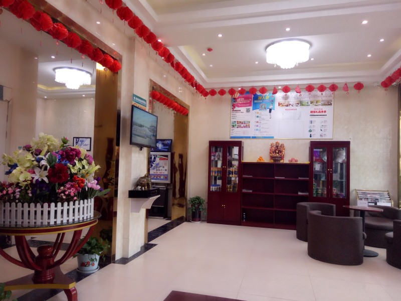 greentree inn heze mudan road bus terminal station express hotel