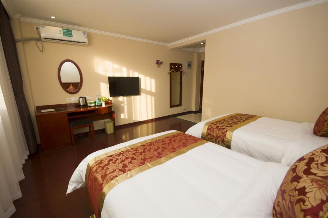 greentree inn heze mudan road bus terminal station express hotel
