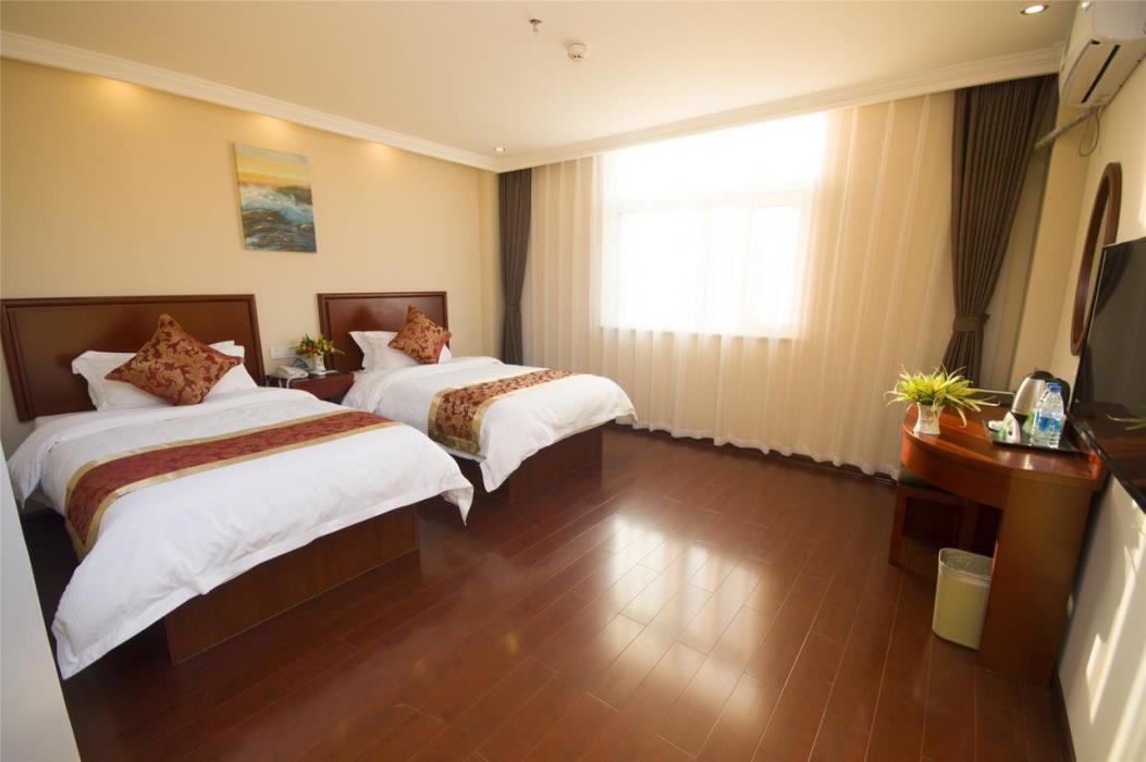 greentree inn heze mudan road bus terminal station express hotel