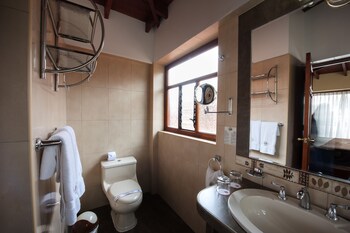 hotel mabey urubamba