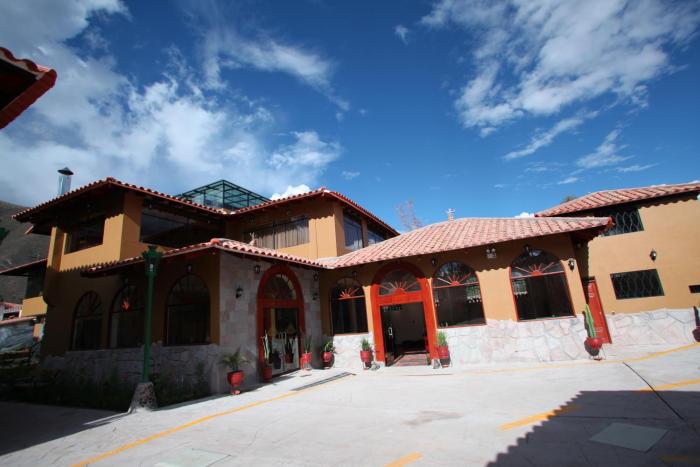 hotel mabey urubamba