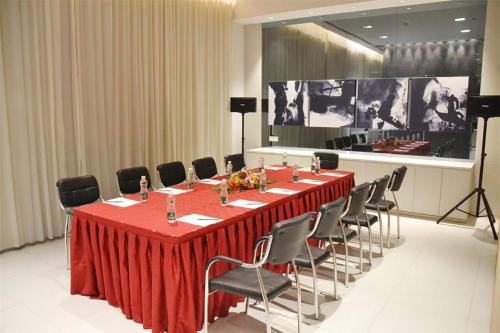 jinjiang inn select shenyang zhongjie pedestrian street the palace