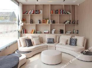 7 Days Premium (Yangzhou Slender West Lake),,2 star