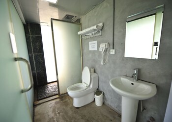 yangshuo sudder street guesthouse