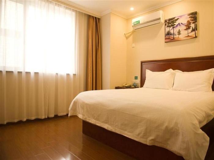greentree inn zibo liuquan road wal mart square express hotel