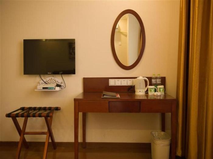 greentree inn zibo liuquan road wal mart square express hotel