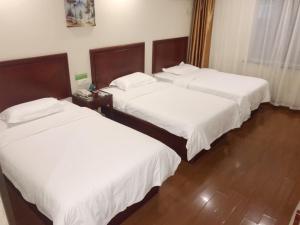 greentree inn zibo liuquan road wal mart square express hotel