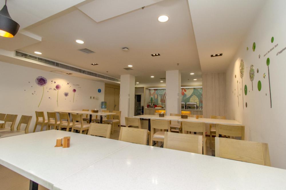 hanting hotel dalian sports center