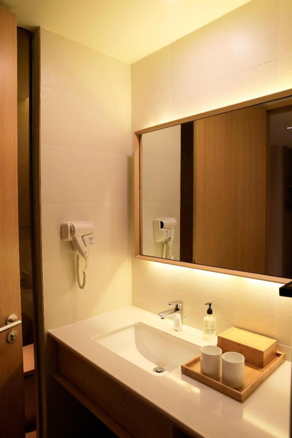 ji hotel zhenjiang railway station