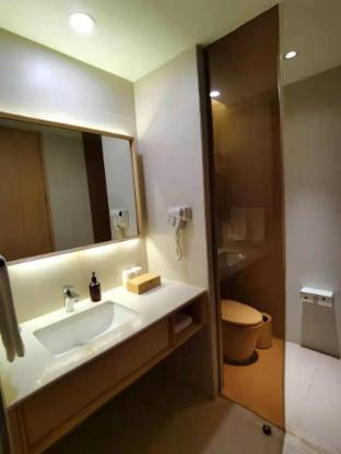 ji hotel zhenjiang railway station