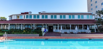 rosarito beach hotel