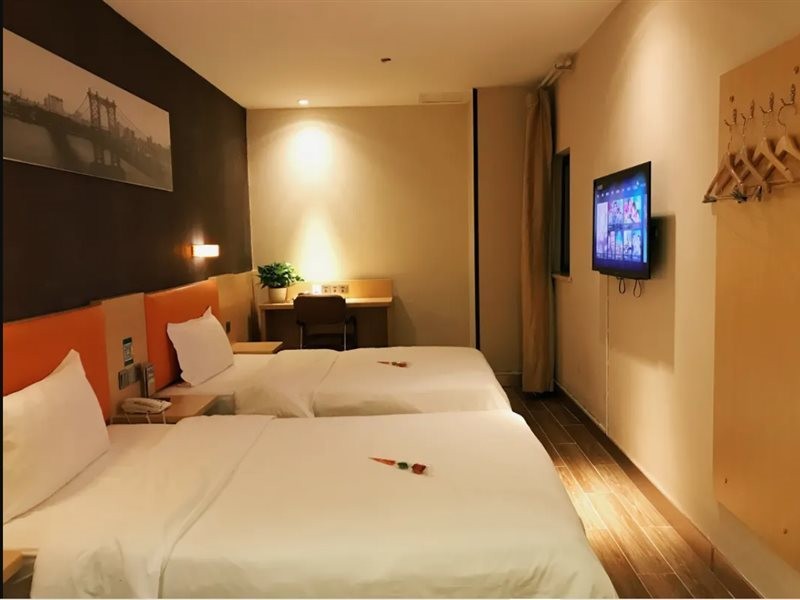 7 Days Premium Nanjing Xinjiekou Metro Station,Qinhuai>>Nanjing,2 star