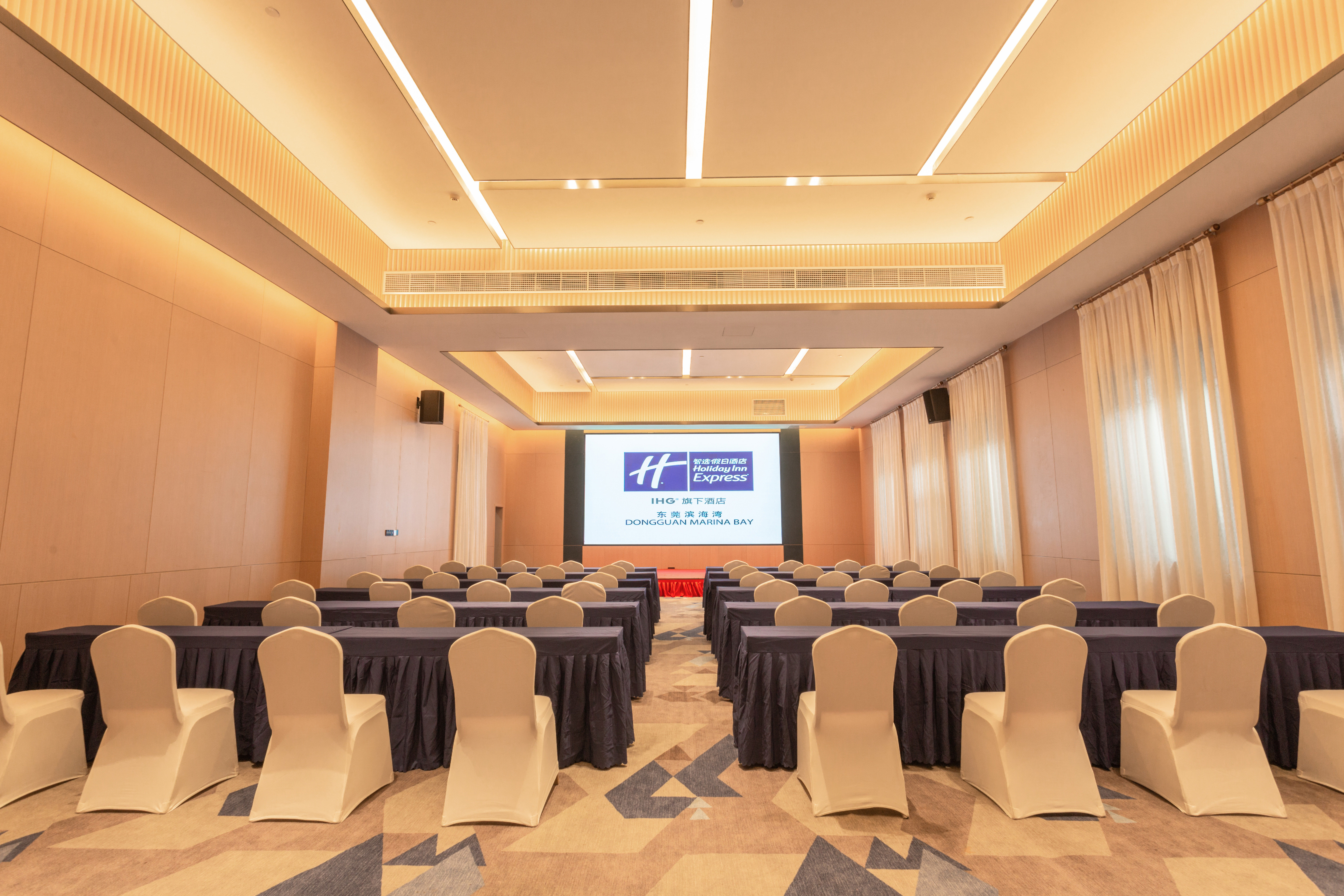 holiday inn express dongguan shatian