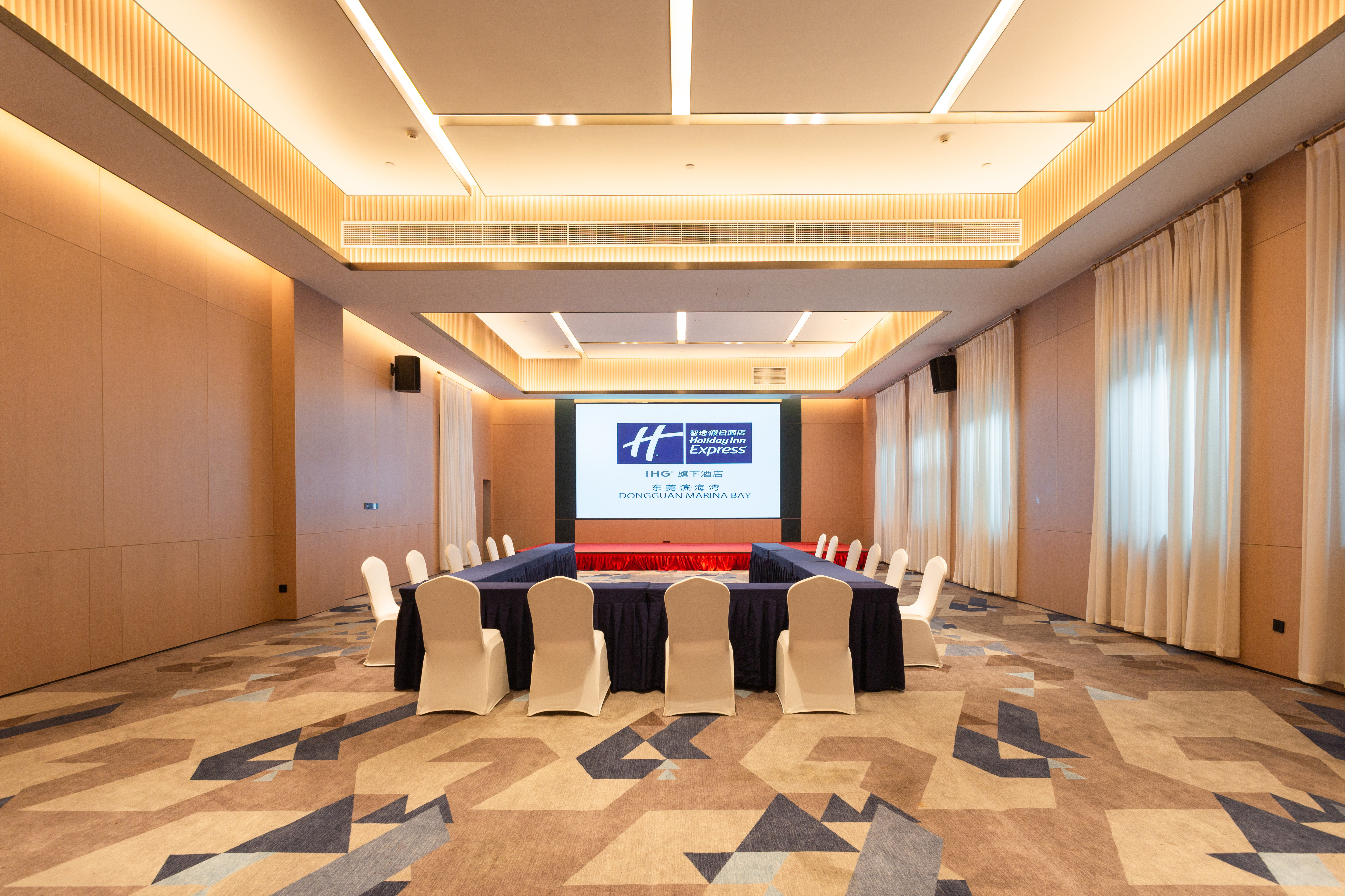 holiday inn express dongguan shatian