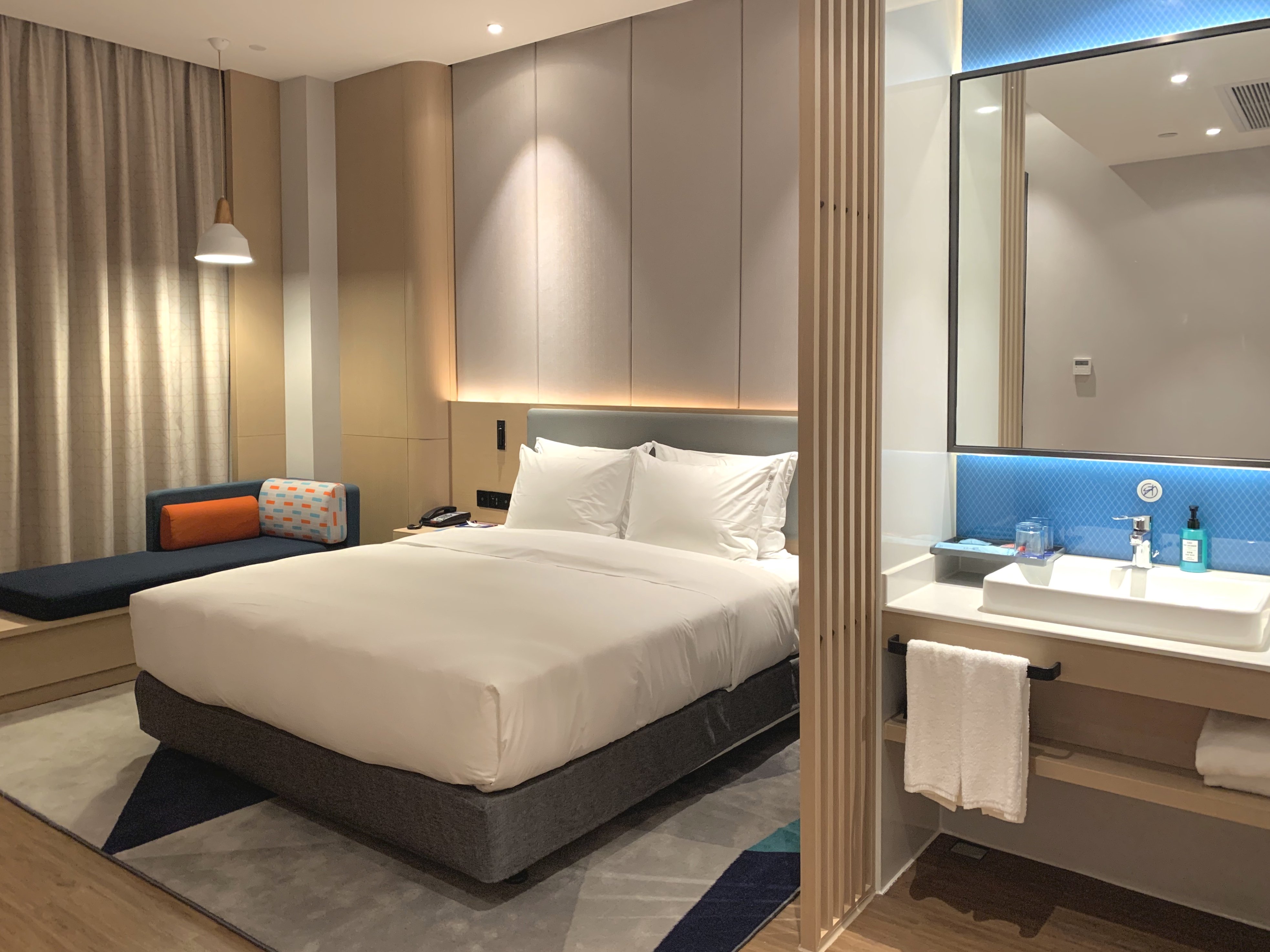 holiday inn express dongguan shatian