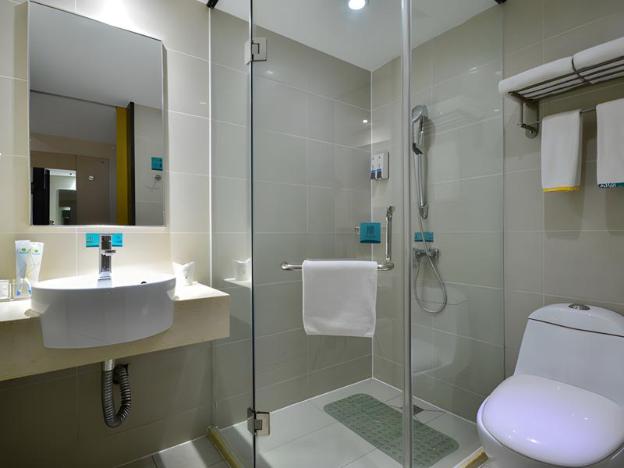 city comfort inn wuhan hanyang street caidian square metro station
