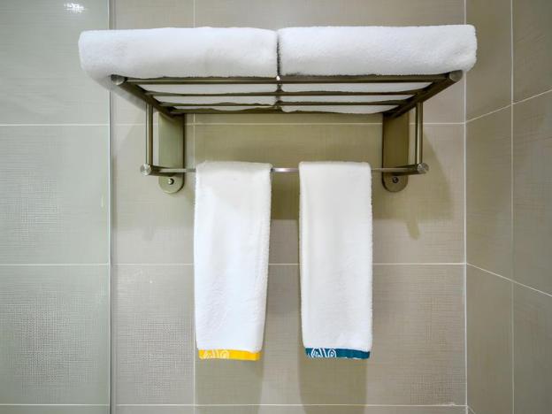 city comfort inn wuhan hanyang street caidian square metro station