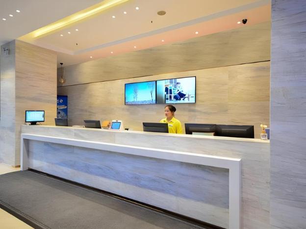 city comfort inn wuhan hanyang street caidian square metro station