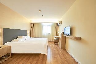 Hanting Hotel Ulanhot Railway Station,,2 star